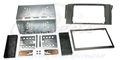 Connects2 CT23LR02A 2-DIN kit Land Rover(260 CT23LR02A)